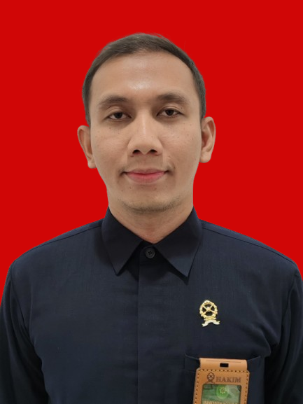 Andi Permana Lt Merah Baju Hakim