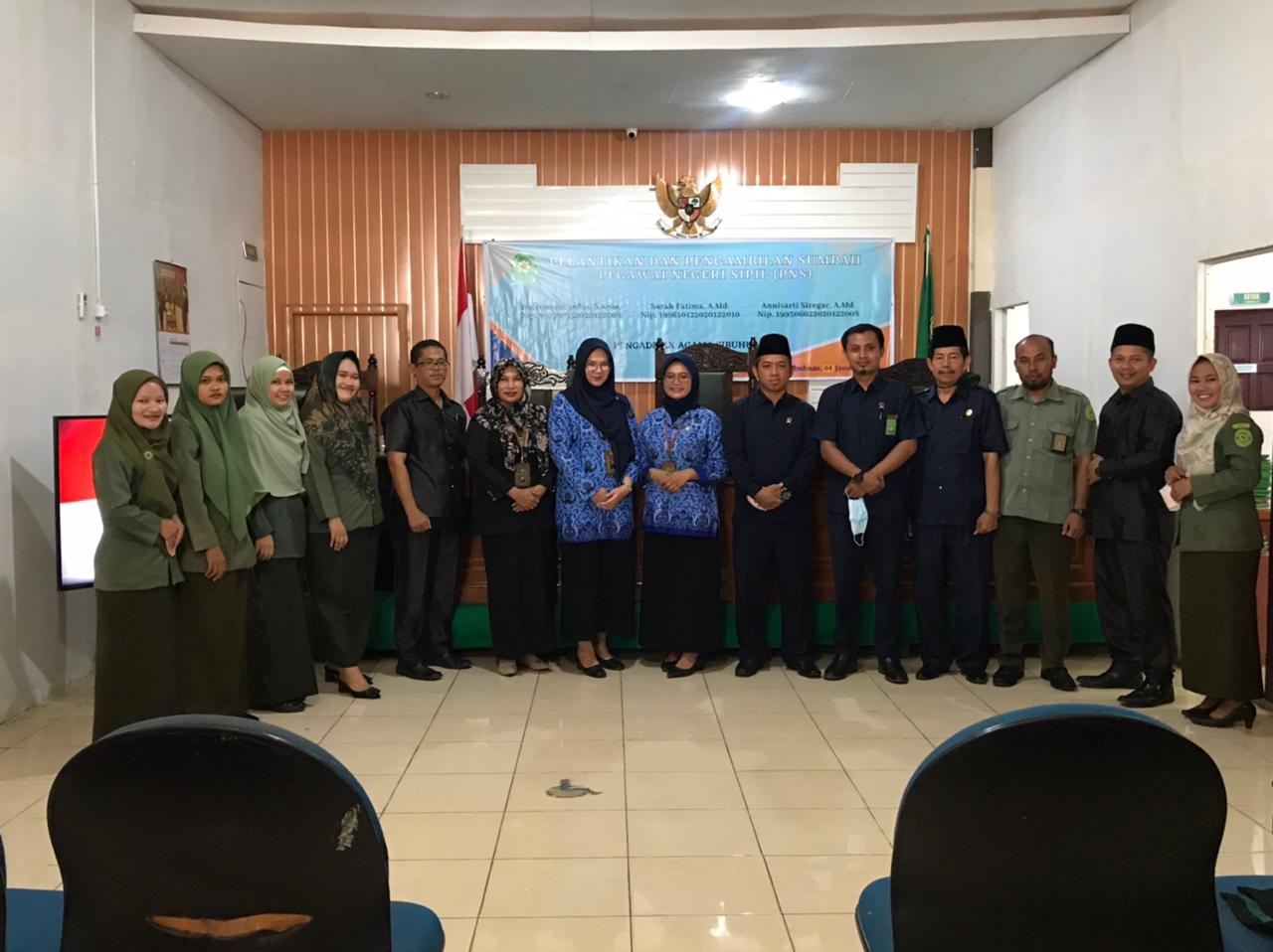 pelantikan annisarti sarah fatima pns 2